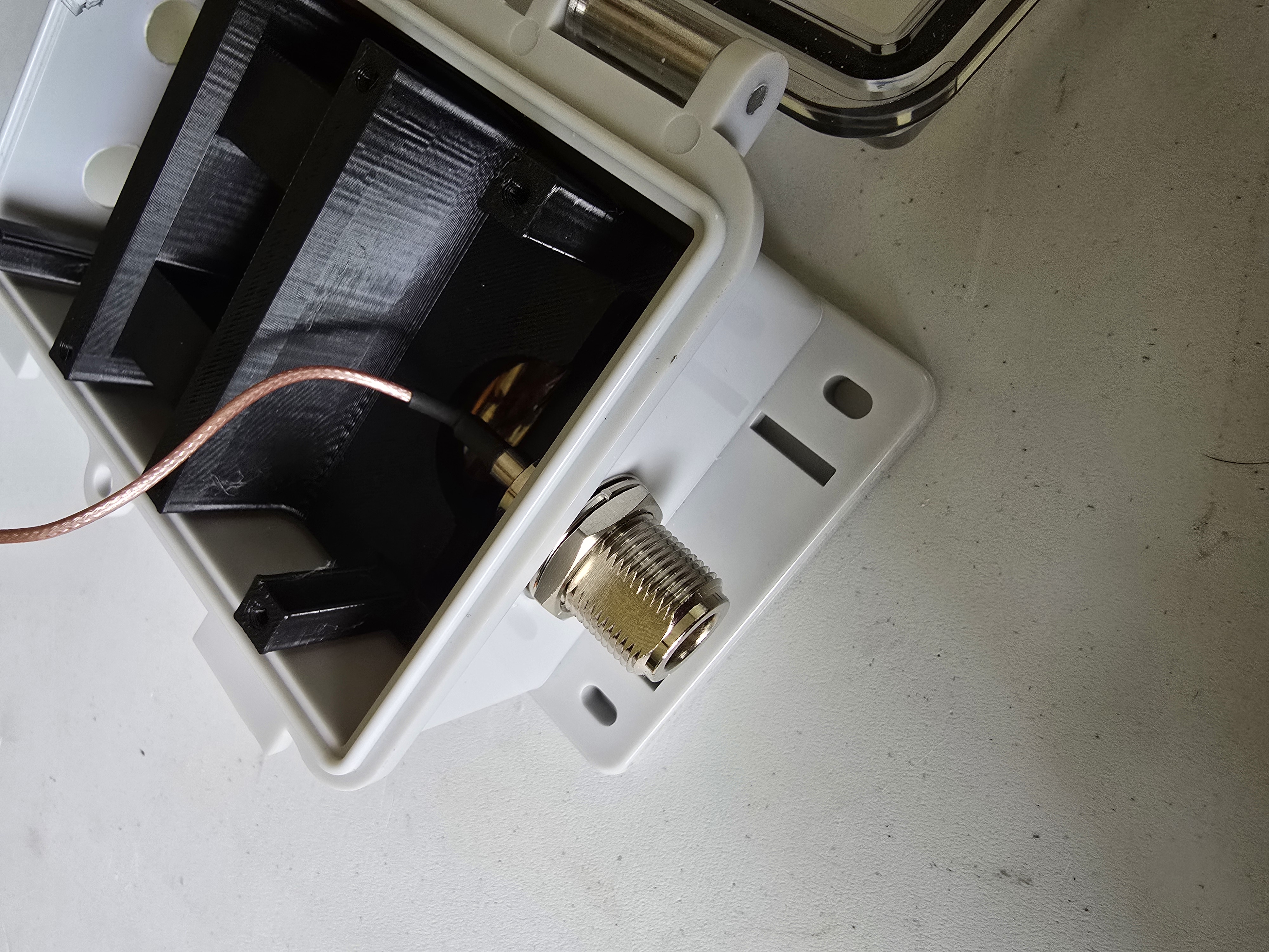 Antenna secured through 16mm hole
