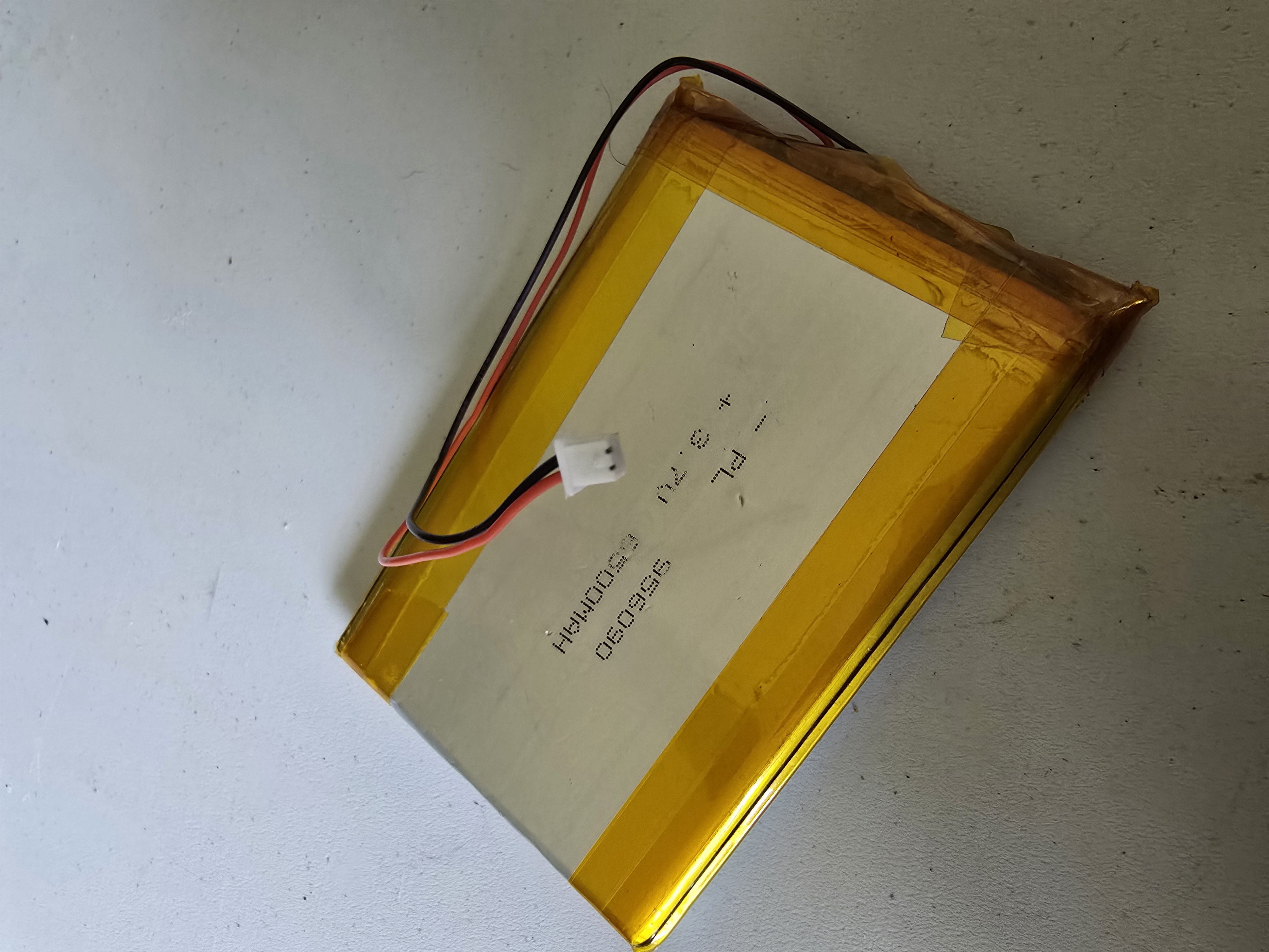 Connector on battery switched from PH2.0 to PH1.0