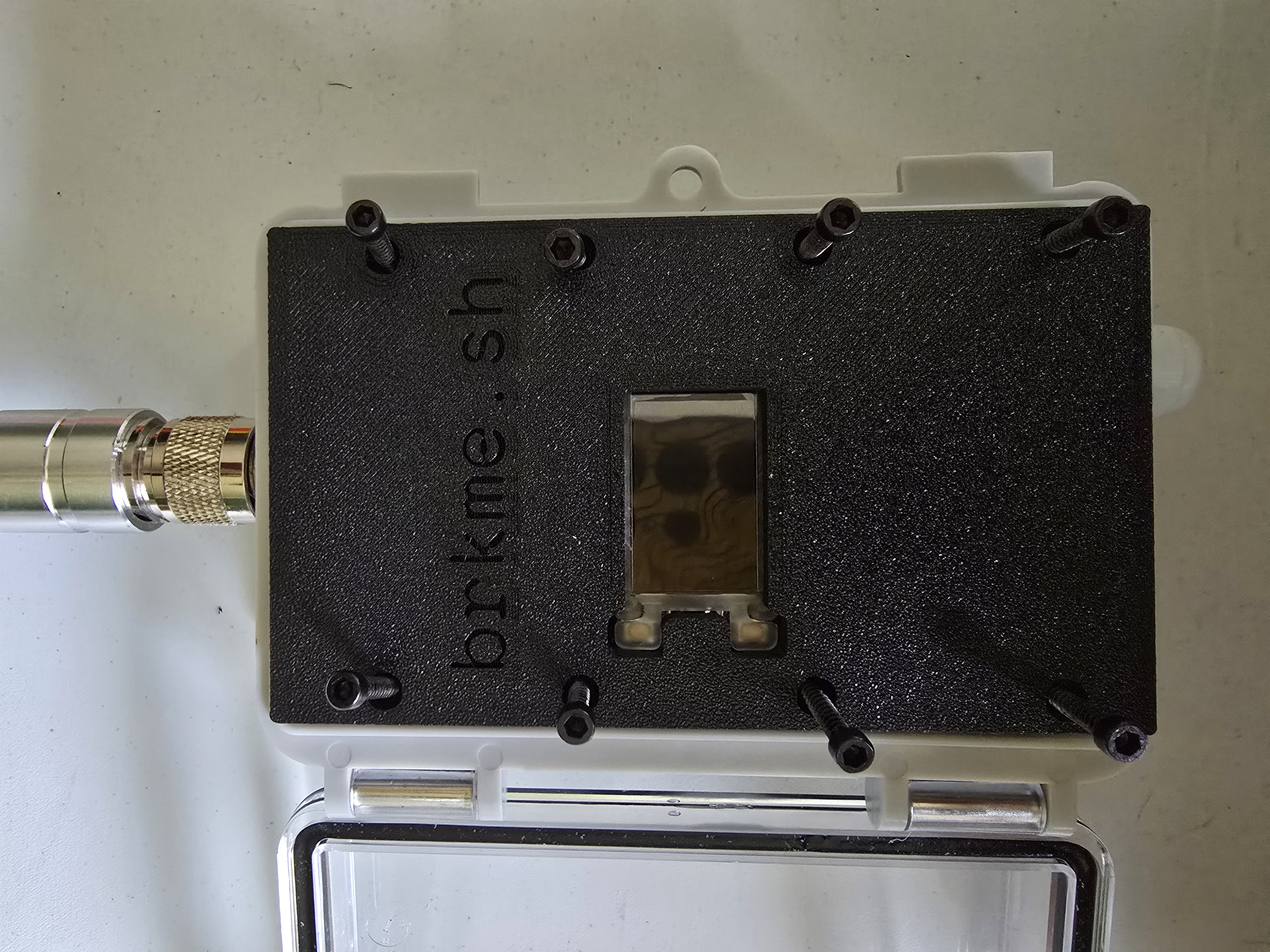 Face plate installed on node, completing the device.